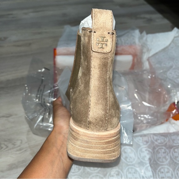 Tory Burch | Chelsea Bootie - Picture 8 of 13